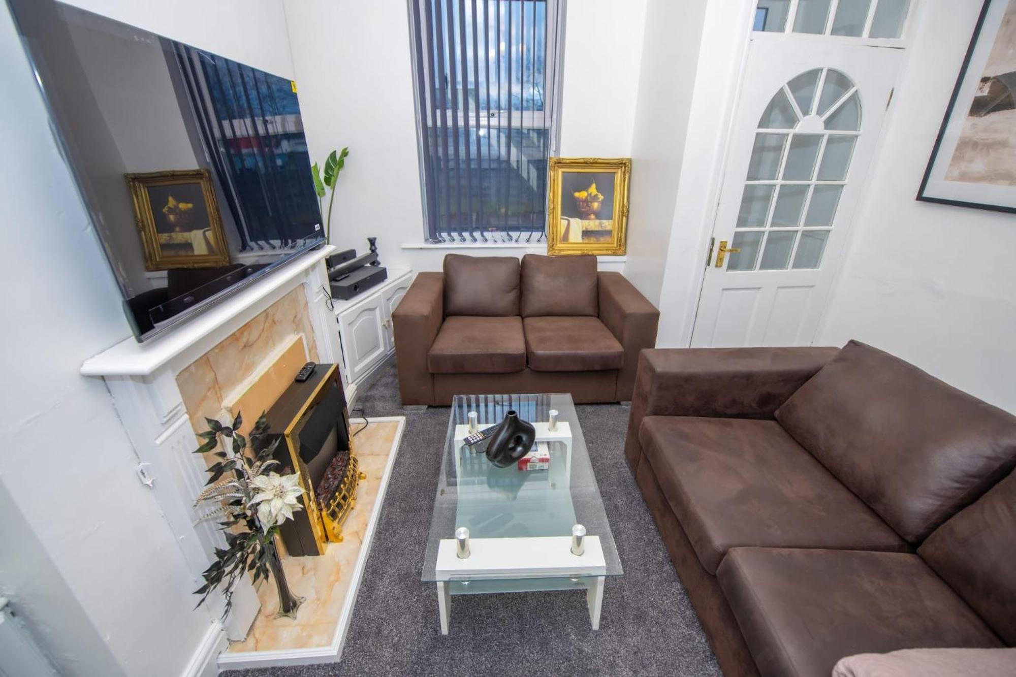 Lovely City Home + Free Parking Manchester Exterior photo